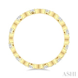 5/8 Ctw Curvy Zig-Zag Round Cut Diamond Eternity Wedding Band in 14K Yellow Gold