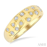 1/4 Ctw Round Cut Diamond Mosaic Wide Fashion Band in 10K Yellow Gold