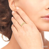 1/4 Ctw Pyramid Accent Round Cut Diamond Fashion Ring in 10K Yellow Gold