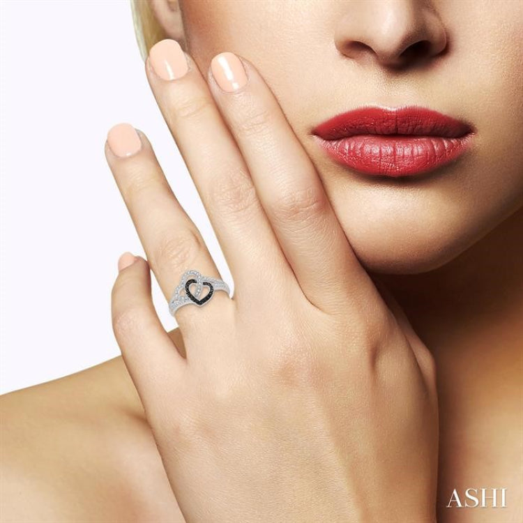 Silver Heart Shape Black Diamond Fashion Ring