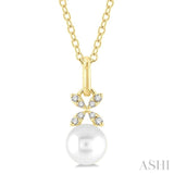 Pearl & Petite Diamond Fashion Pendant